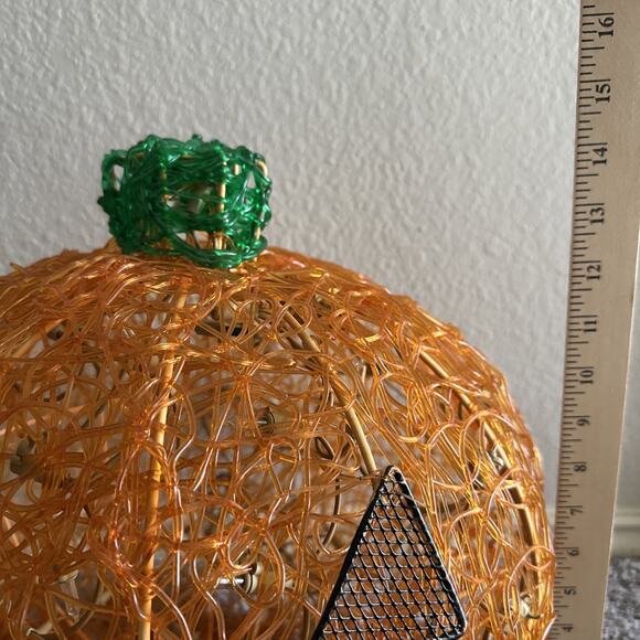 VTG 15" Spun Spaghetti Lucite Plastic Pumpkin Jack O Lantern Light Decor - Picture 2 of 9